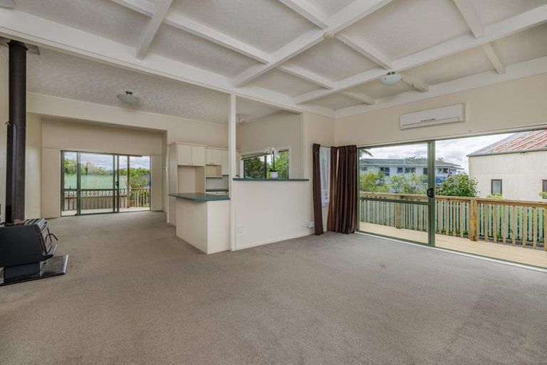 Photo of property in 10 Yorke Road, Haruru, 0204