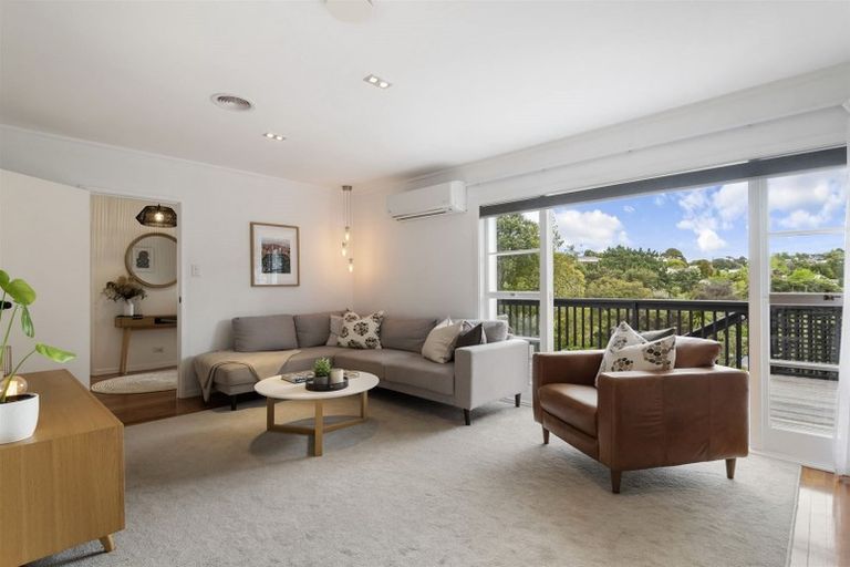 Photo of property in 102 Park Hill Road, Birkenhead, Auckland, 0626