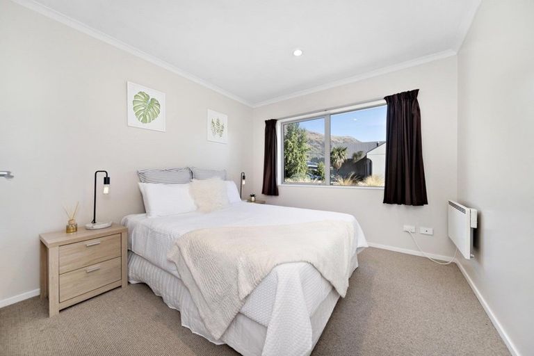 Photo of property in 7 Acheron Place, Lake Hayes, Queenstown, 9304