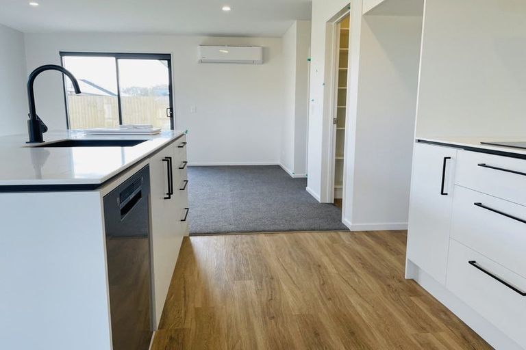 Photo of property in 16 Ned Place, Halswell, Christchurch, 8025