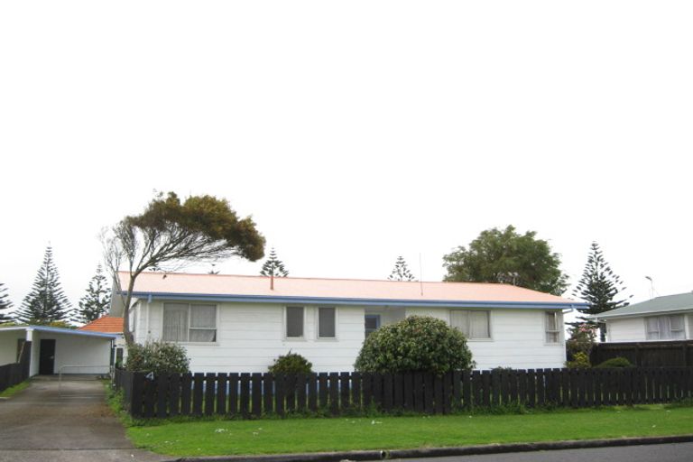 Photo of property in 4 Hume Street, Waitara, 4320