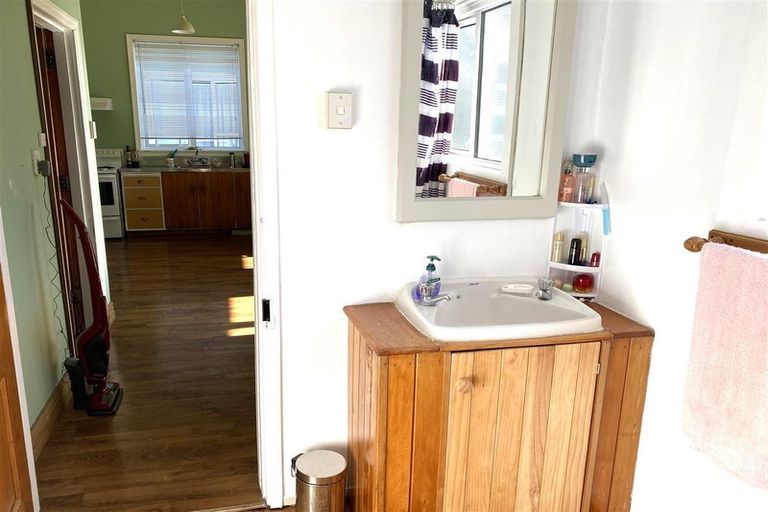 Photo of property in 13 Murray Street, Greymouth, 7805