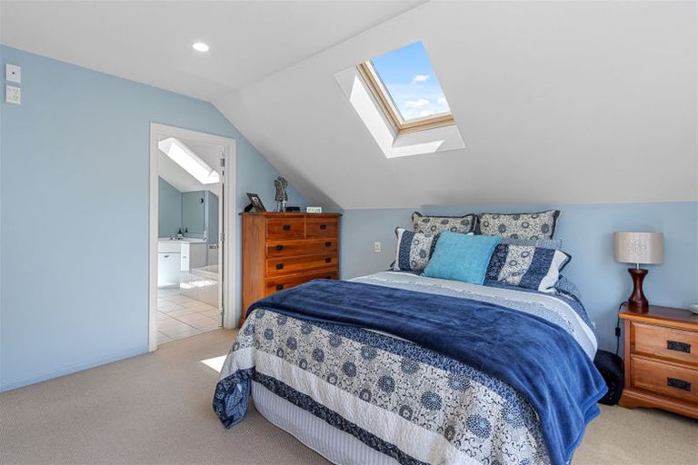 Photo of property in 11a Blarney Place, Casebrook, Christchurch, 8051