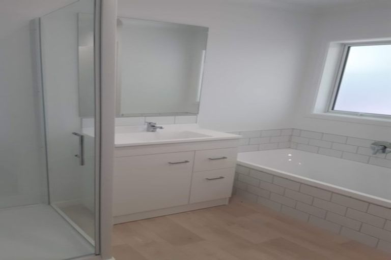 Photo of property in 33a Black Beech Street, Birchville, Upper Hutt, 5018