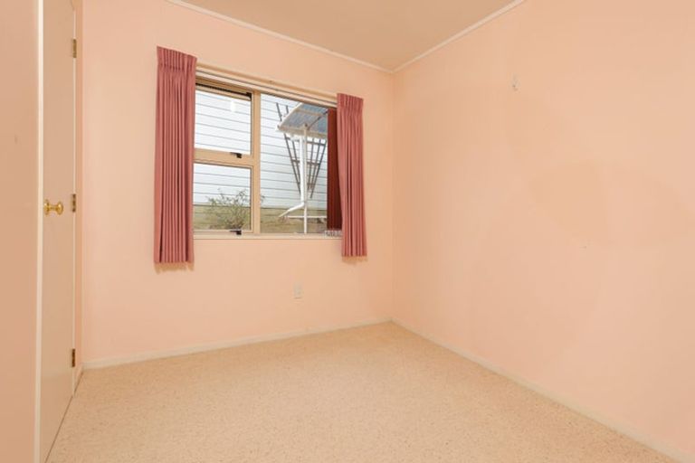 Photo of property in 139a Flanshaw Road, Te Atatu South, Auckland, 0610