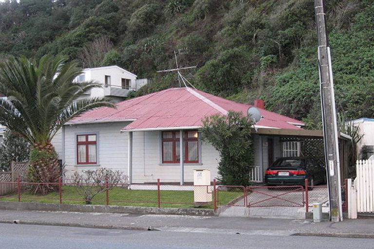 Photo of property in 498 Evans Bay Parade, Hataitai, Wellington, 6021