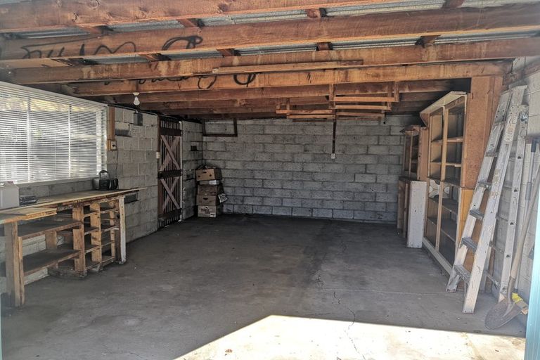 Photo of property in 19 Campbell Street, Alexandra, 9320