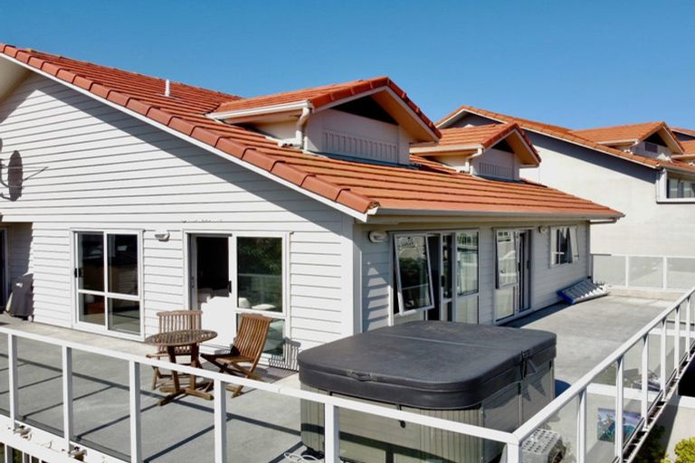 Photo of property in Santa Rosa, 32/340 Gulf Harbour Drive, Gulf Harbour, Whangaparaoa, 0930