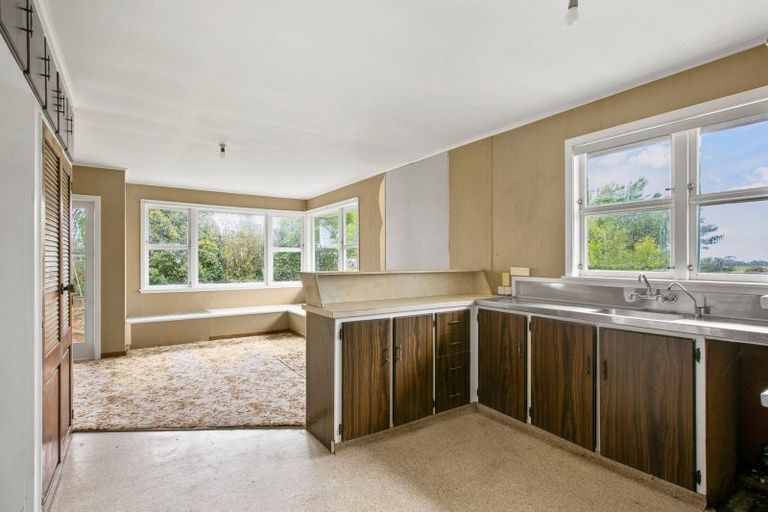Photo of property in 342 Inland North Road, Tikorangi, Waitara, 4383