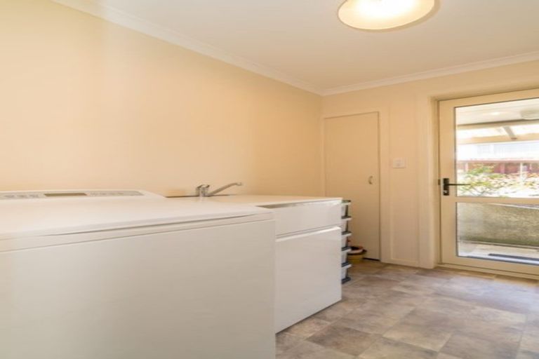 Photo of property in 3 Loudon Street, Green Island, Dunedin, 9018