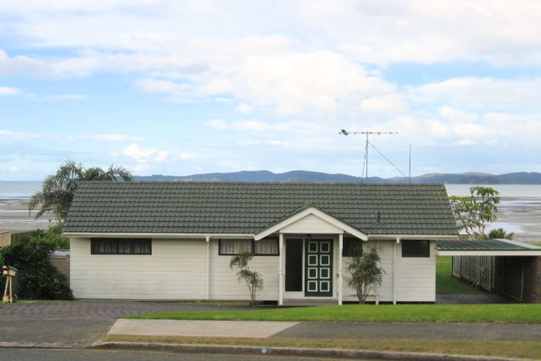 Photo of property in 3 Sunburst Avenue, Snells Beach, 0920