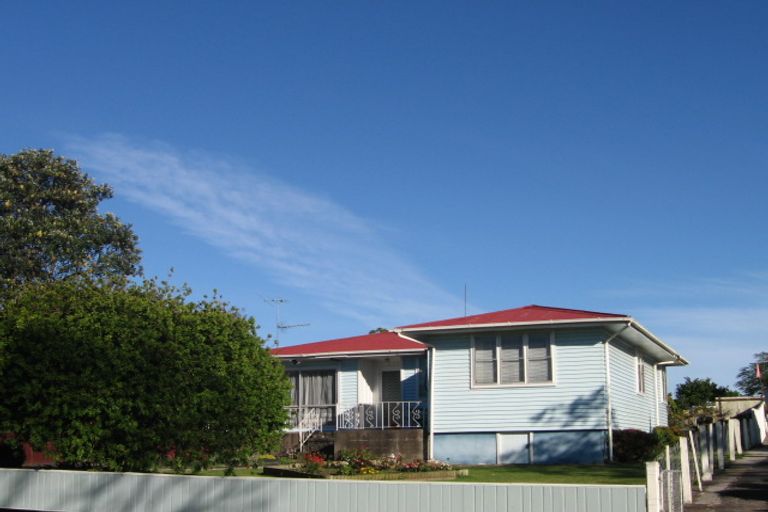 Photo of property in 23 Mclean Avenue, Papatoetoe, Auckland, 2025