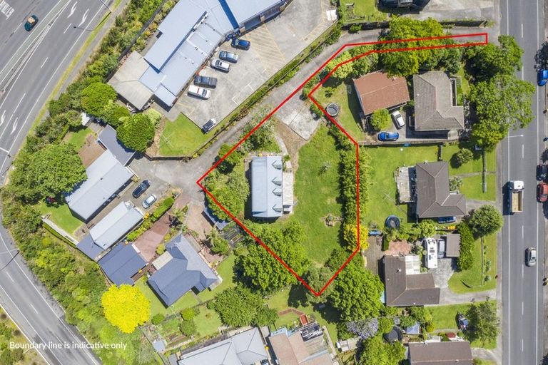 Photo of property in 15 Oreil Avenue, West Harbour, Auckland, 0618