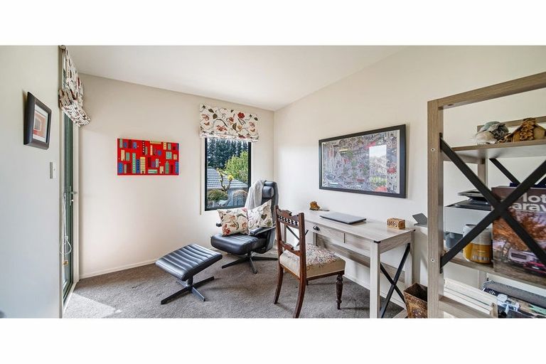 Photo of property in 16 Ridgewood Place, Shirley, Christchurch, 8061