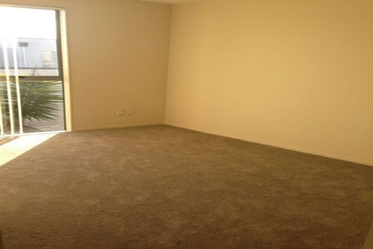 Photo of property in 16 Zabeel Crescent, Takanini, 2112