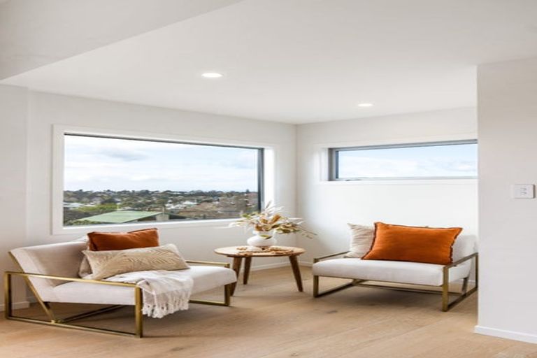 Photo of property in 23a Monyash Road, Manly, Whangaparaoa, 0930