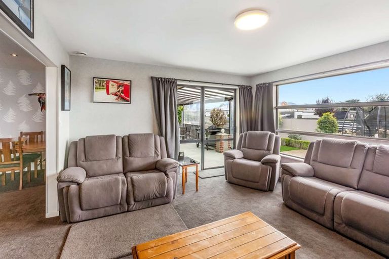 Photo of property in 12 Kitchener Street, Gore, 9710