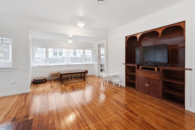 Photo of property in 11a Selwyn Avenue, Avenues, Whangarei, 0110