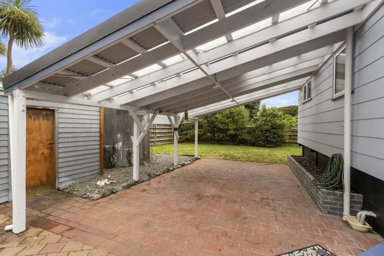 Photo of property in 50 Paetawa Road, Peka Peka, Waikanae, 5391