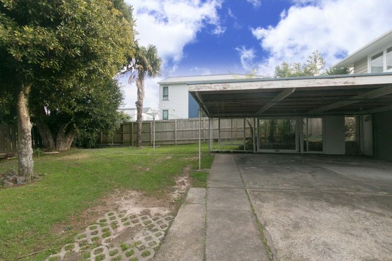 Photo of property in 86 Moa Road, Point Chevalier, Auckland, 1022