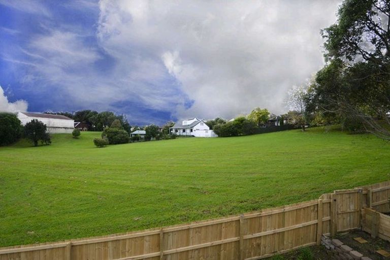 Photo of property in 29 Cairngorm Place, Highland Park, Auckland, 2010