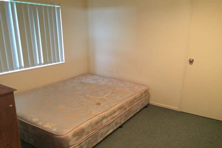 Photo of property in 2 Ettrick Lane, Papakura, 2110