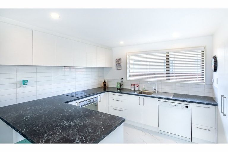 Photo of property in 54 Lakewood Drive, Burwood, Christchurch, 8083