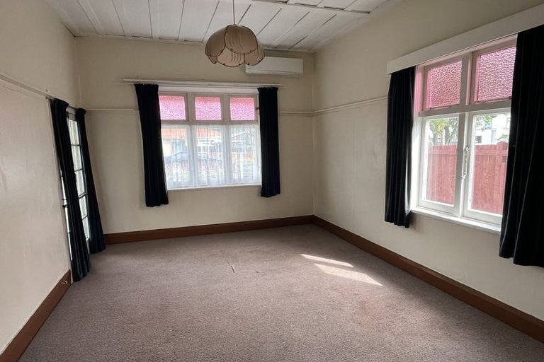 Photo of property in 169 Park Road, West End, Palmerston North, 4410