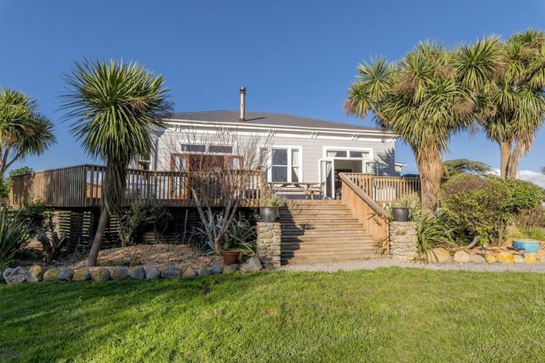 Photo of property in 98 Rangiuru Road, Otaki Beach, Otaki, 5512