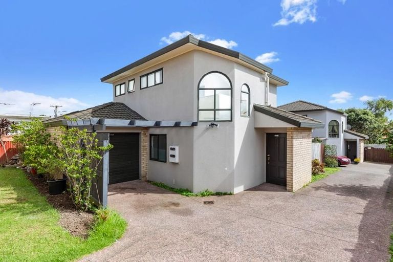 Photo of property in 1/12 Fairview Road, Papatoetoe, Auckland, 2025