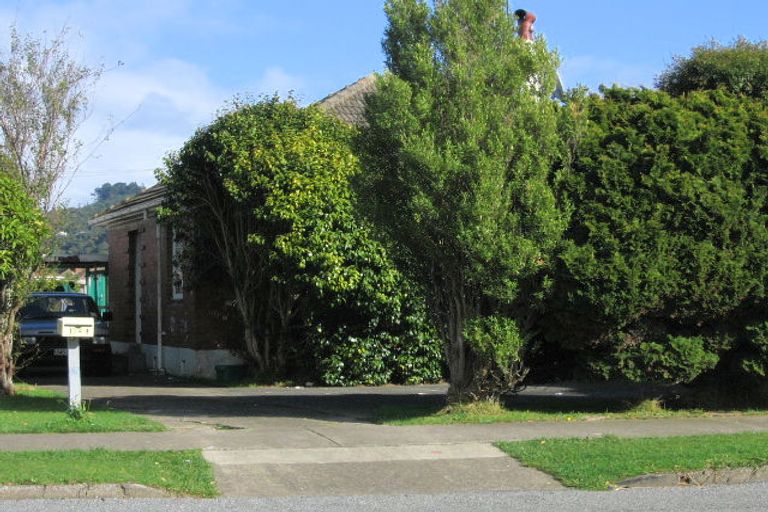 Photo of property in 1349 High Street, Taita, Lower Hutt, 5011