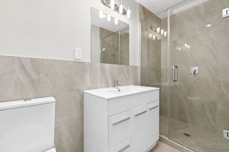 Photo of property in 19 Stitchbird Crescent, Papakura, 2110