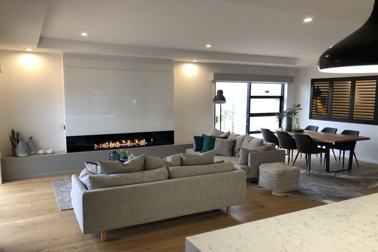 Photo of property in 5 Hillpark Drive, Pokeno, 2402