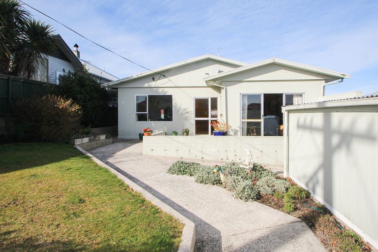 Photo of property in 33 Till Street, South Hill, Oamaru, 9400