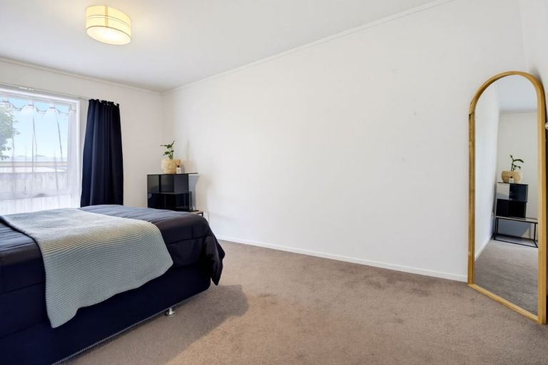 Photo of property in 22 Browning Street, Leamington, Cambridge, 3432