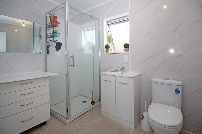 Photo of property in 22 Greenstone Place, Clover Park, Auckland, 2019