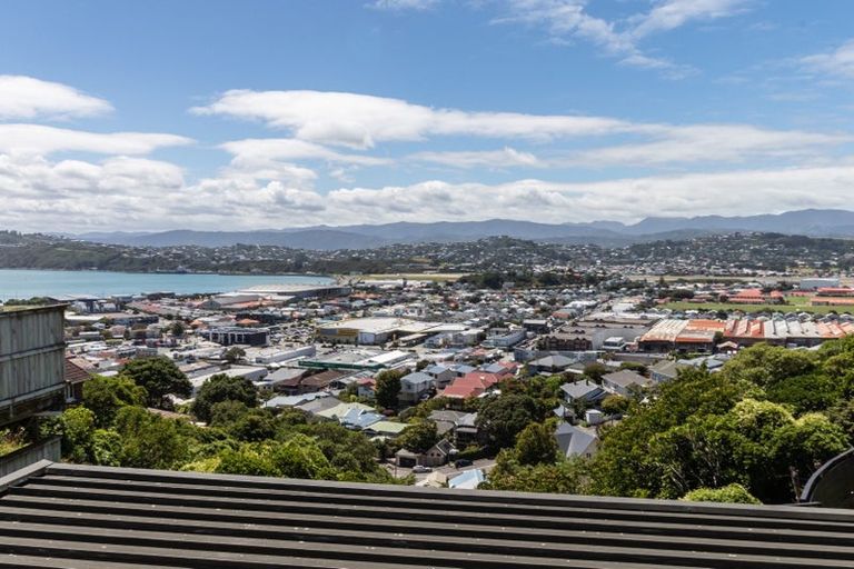 Photo of property in 97 Duncan Terrace, Kilbirnie, Wellington, 6022