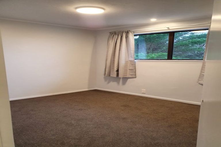 Photo of property in 113 Percy Dyett Drive, Karori, Wellington, 6012