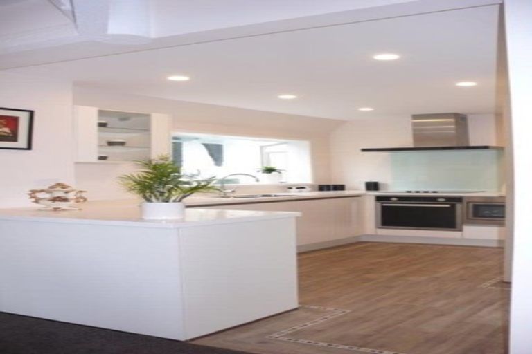 Photo of property in 2/42f Valley Road, Cashmere, Christchurch, 8022