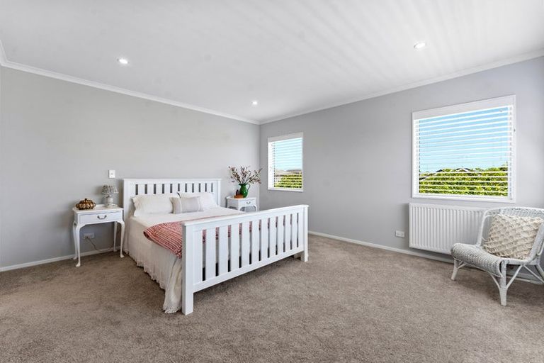 Photo of property in 19 Turua Rise, Karaka, Papakura, 2113