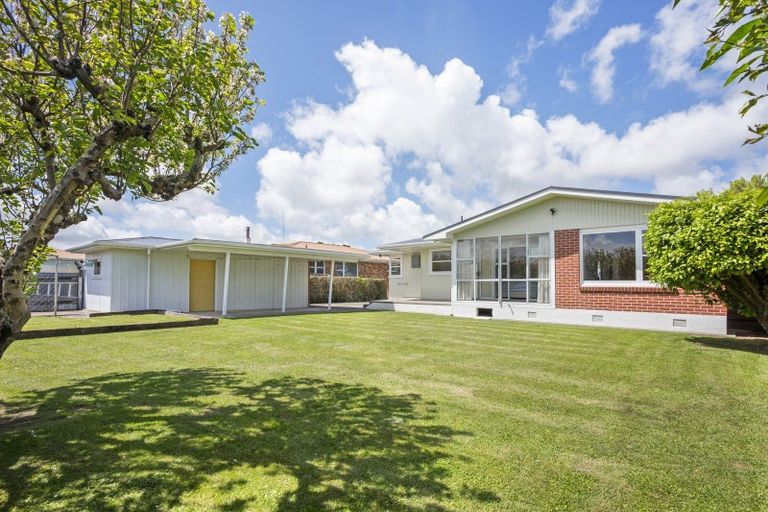 Photo of property in 19 Henare Street, West End, Palmerston North, 4412
