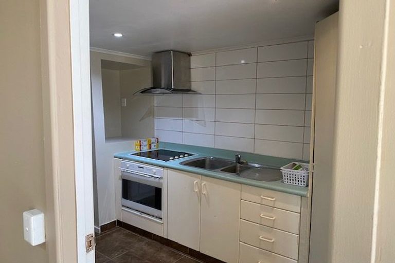 Photo of property in 16 Milich Terrace, Te Atatu South, Auckland, 0610