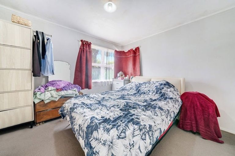 Photo of property in 52 Friedlanders Road, Manurewa, Auckland, 2102