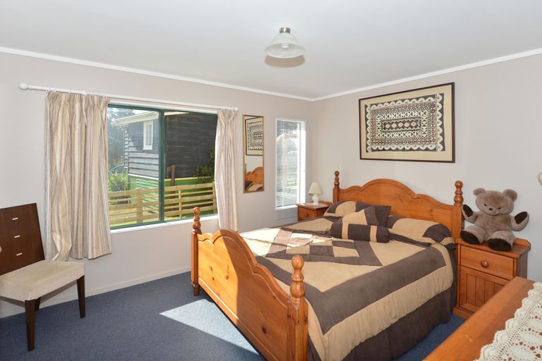 Photo of property in 1305c Matapouri Road, Matapouri, Whangarei, 0173
