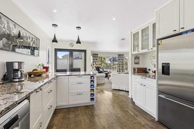 Photo of property in 6 Voyager Way, Whitby, Porirua, 5024