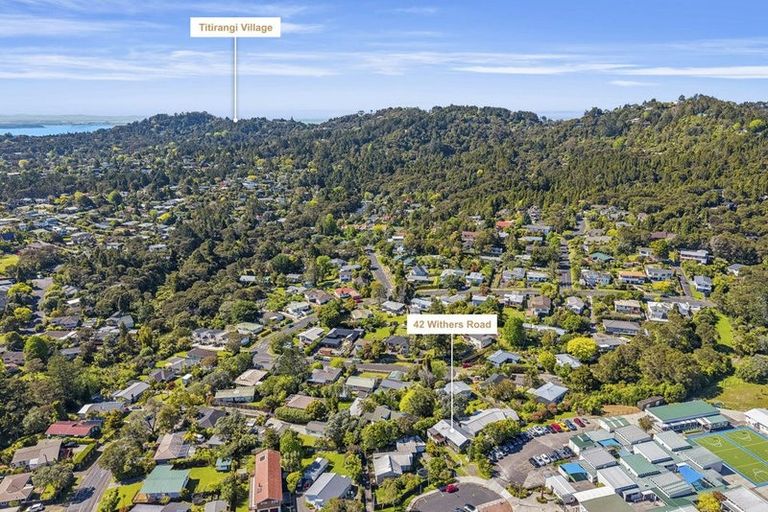 Photo of property in 42 Withers Road, Glen Eden, Auckland, 0602