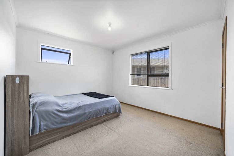 Photo of property in 63 Myers Road, Manurewa East, Auckland, 2102