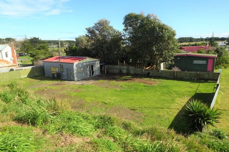 Photo of property in 66 Pratt Avenue, Foxton Beach, Foxton, 4815