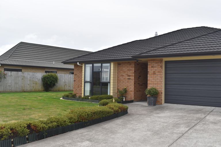 Photo of property in 57 Armstrong Avenue, Carterton, 5713