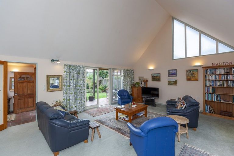 Photo of property in 18 Falla Street, Paraparaumu Beach, Paraparaumu, 5032